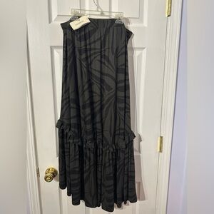 NWT Evereve Gray Black Midi A-Line Skirt (XL)